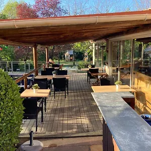 https://camping-les-routes-de-provence.fr-provencehotel.com
