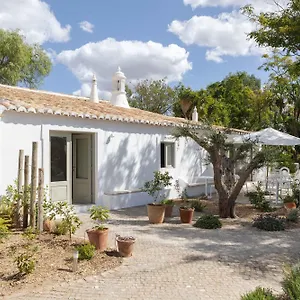 Amago , Santa Bárbara de Nexe Portugal
