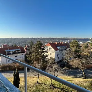 https://view-of-prague.praguehotelsweb.com