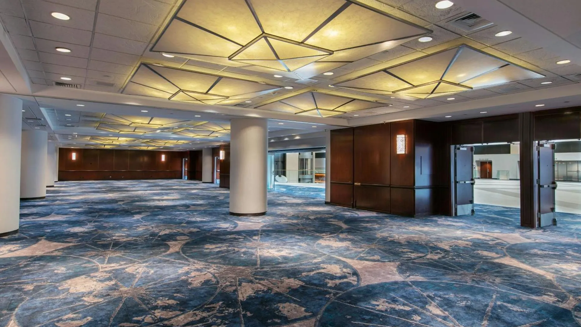 Hotel New York Marriott Marquis 5*,