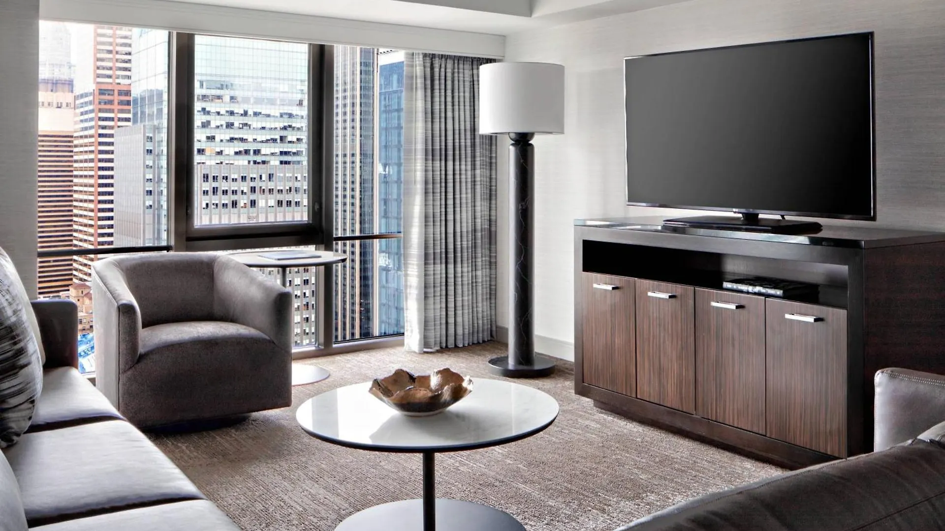 New York Marriott Marquis Hotel